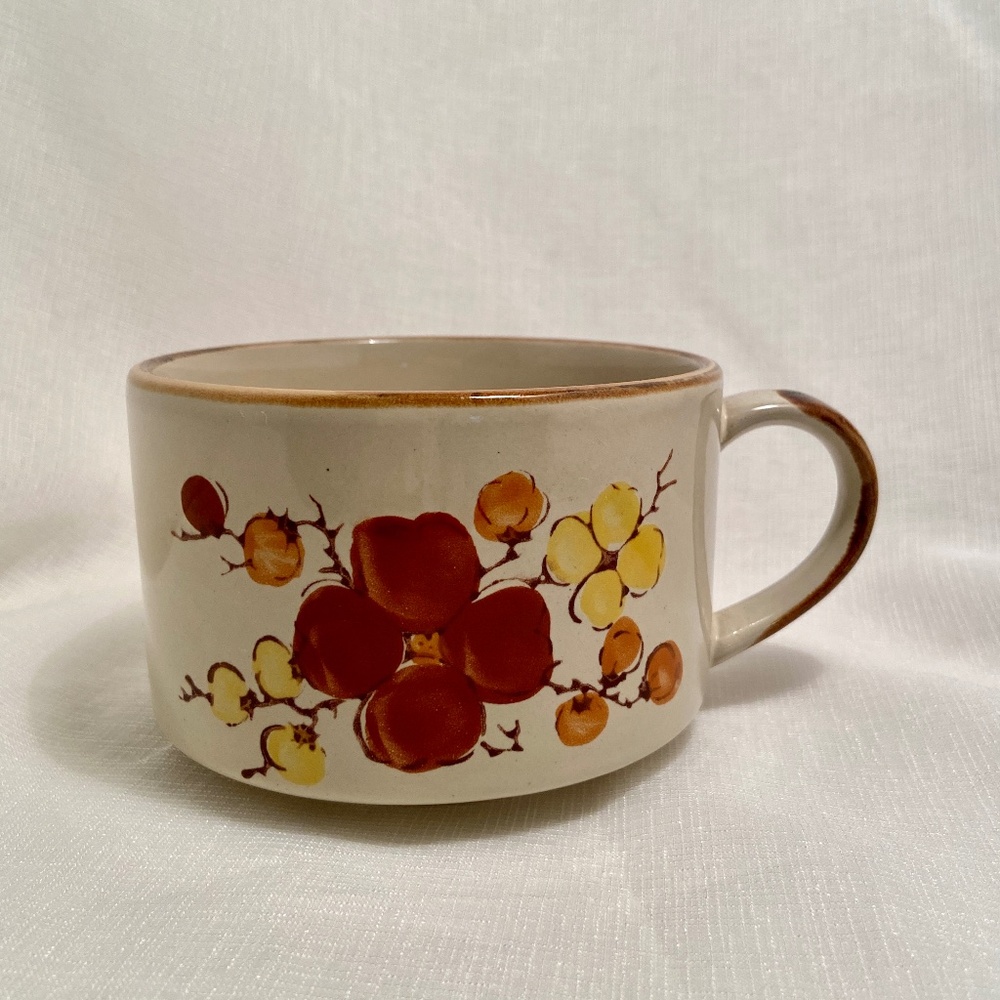 Vintage JI Stonecrest 306 Tropicana Painted Flowers Coffee Cup 16oz.